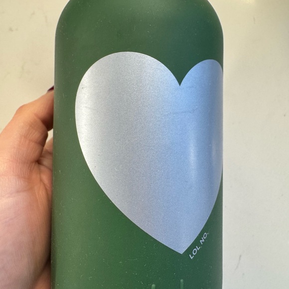 bkr Olive Green Bottle with Silver Heart - Picture 8 of 11